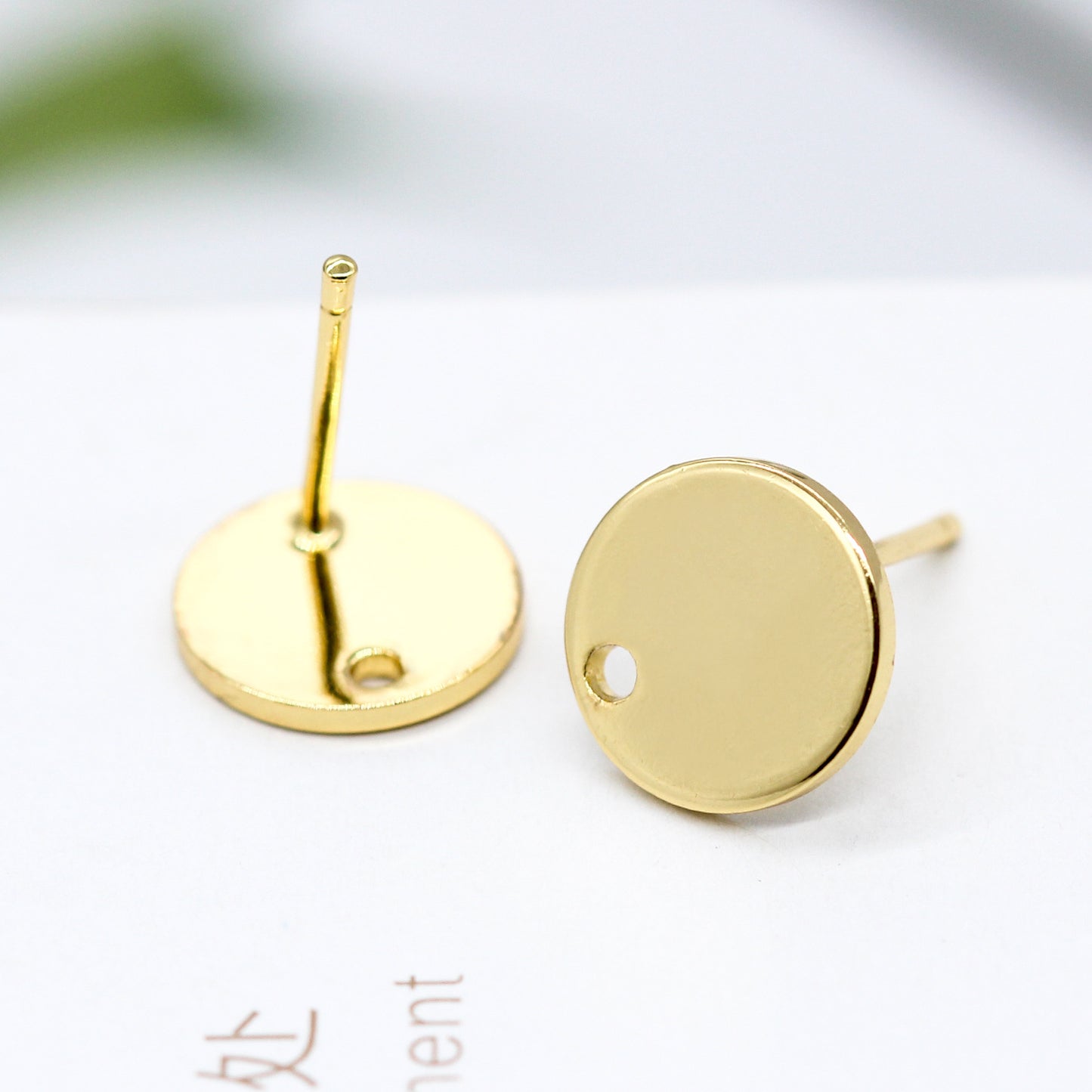 40 boucles d'oreilles rondes brillantes avec trou 14K GF, Base de cabochon vierge