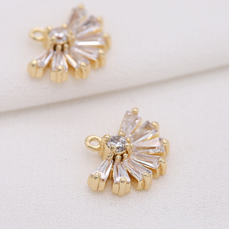 Pendentif à 2 breloques en forme d'éventail orné de strass 14K GF