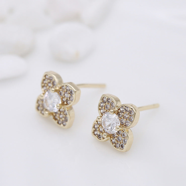 4 boucles d'oreilles florales à tige ornées de strass GF 14 carats