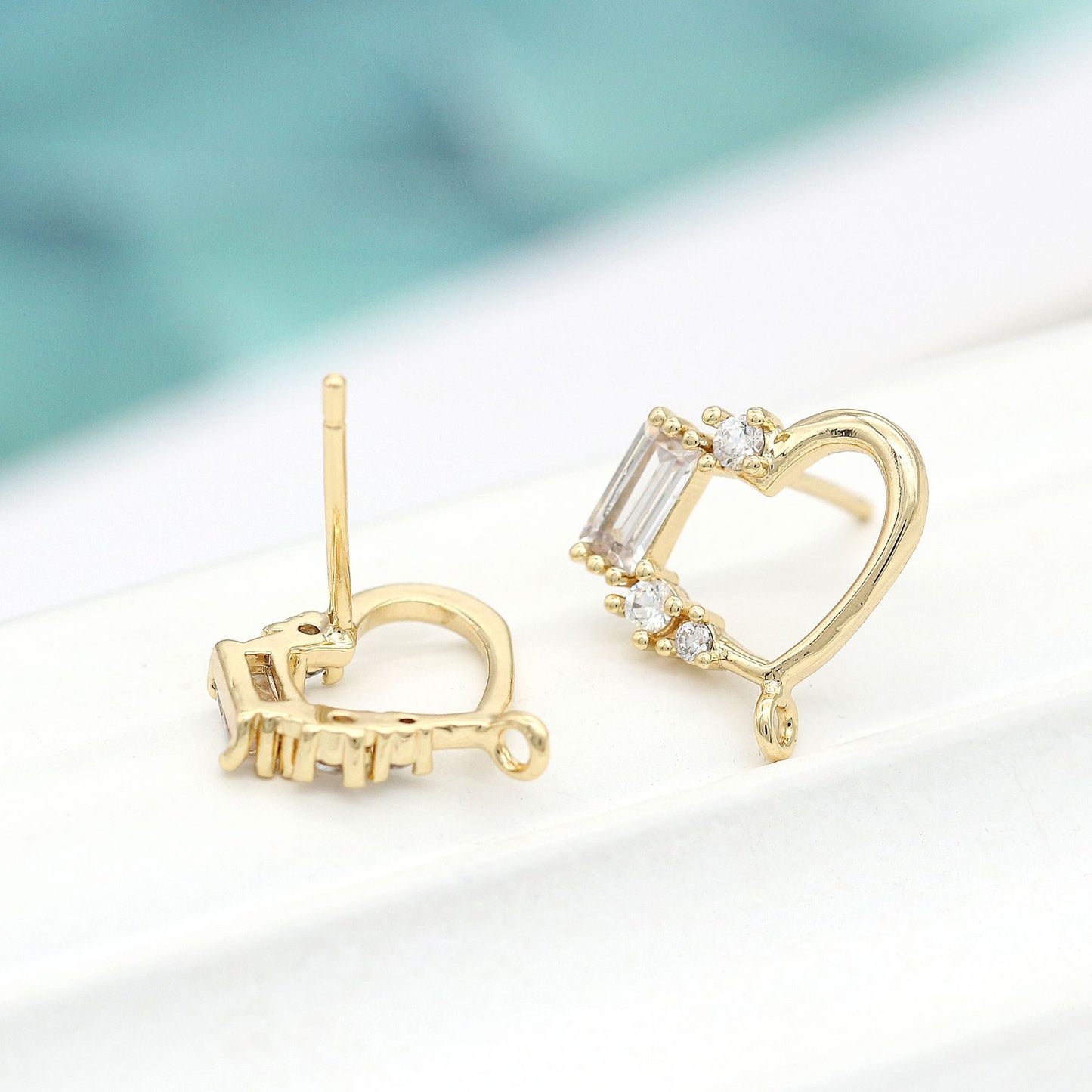 Boucles d'oreilles à tige en forme de cercle de cœur, 4 boucles d'oreilles ornées de strass GF 14 carats