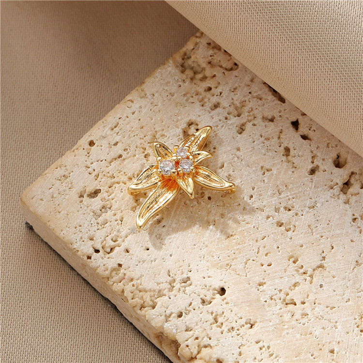 2 Blumensterne runder Kreis Herz Hase Schmetterling Charm Anhänger Strass verziert 14K GF