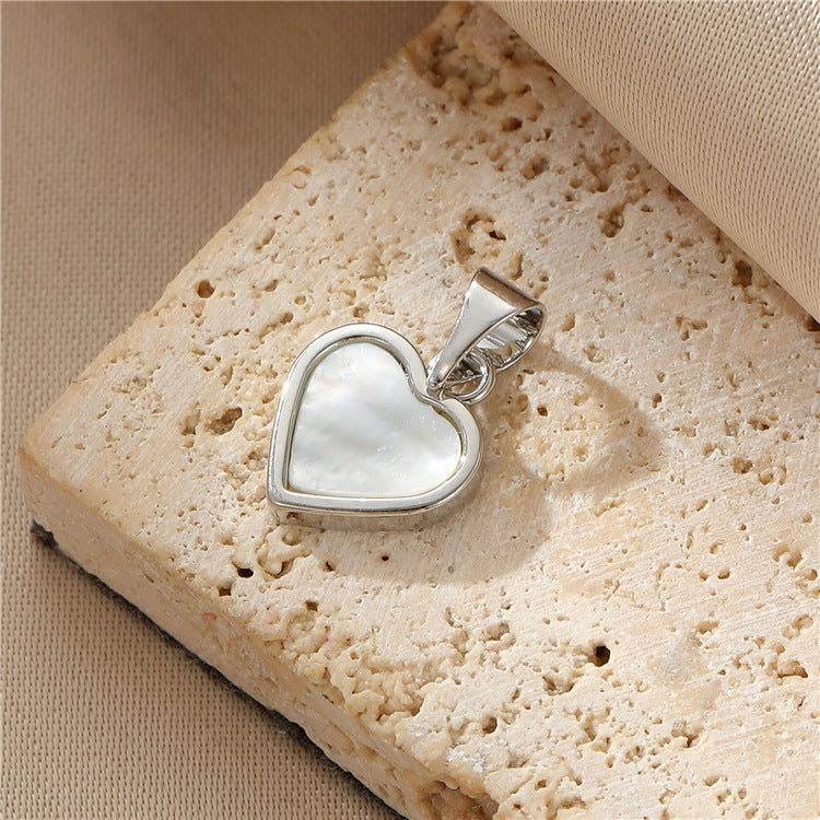 2 Flash-Herz-Oval-Blumen-Charm-Anhänger mit Muschelverzierung, 14 Karat GF