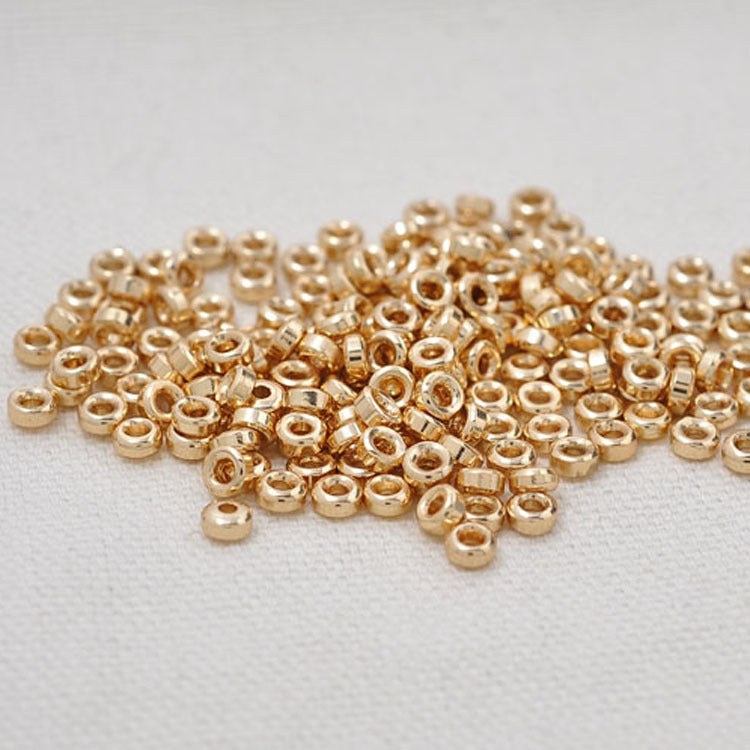 100 minuscules perles rondes plates en cuivre 14 carats GF entretoise de perles de charme