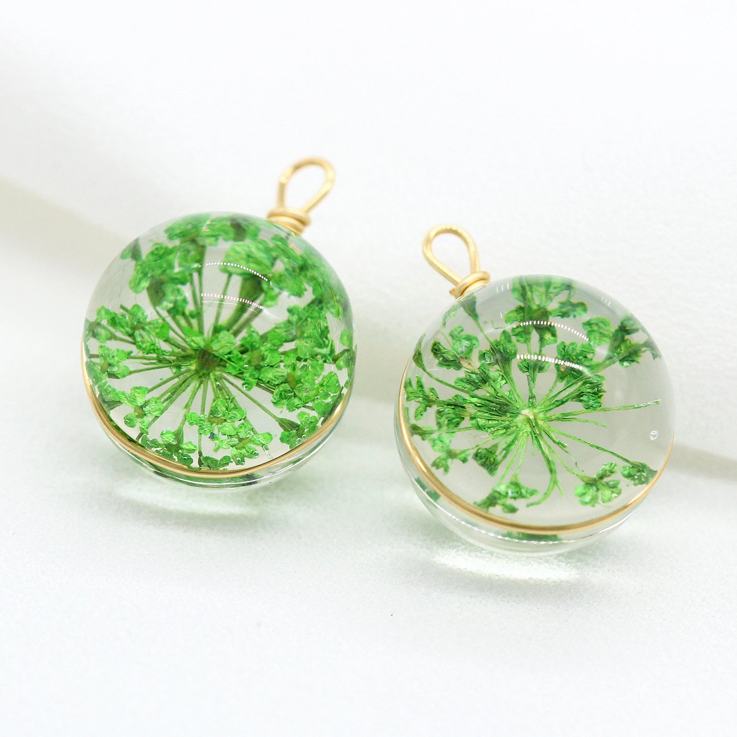2 fils enveloppés de vraie fleur à l'intérieur d'un dôme en verre rond, pendentif à breloque 14K GF
