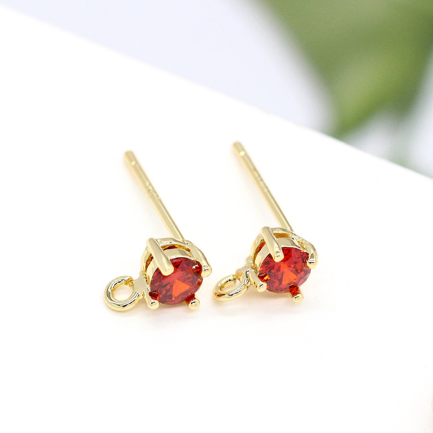 20 boucles d'oreilles à tige en pierre ronde avec boucle 14K GF, ornées de strass