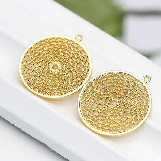 10 pendentifs à breloques ronds et creux en forme de pièce florale 14K GF