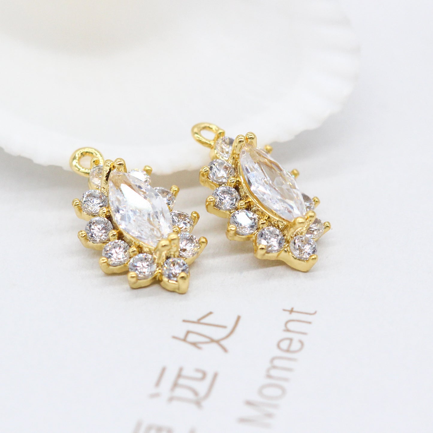20 minuscules pendentifs à breloque olive strass embellis 14K GF