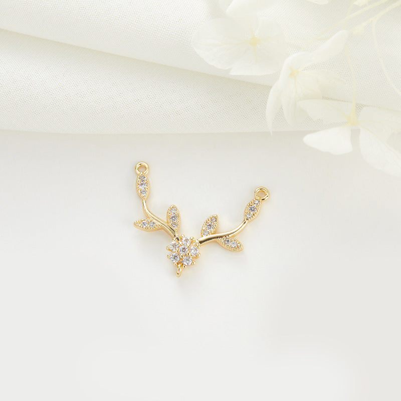 2 Engelsflügel-Rentier-Mond-Charm-Anhänger mit Strassverzierung aus 14-karätigem GF