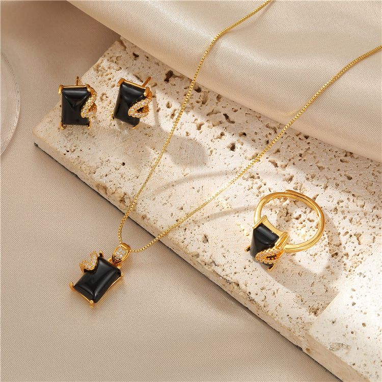 2 ensembles de pendentifs à breloques ornés de strass rectangulaires, collier, boucles d'oreilles, bague de déclaration 14K GF