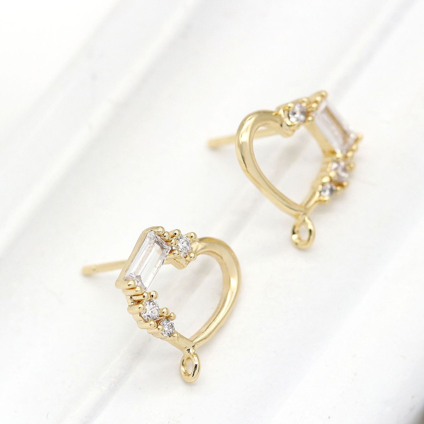 Boucles d'oreilles à tige en forme de cercle de cœur, 4 boucles d'oreilles ornées de strass GF 14 carats