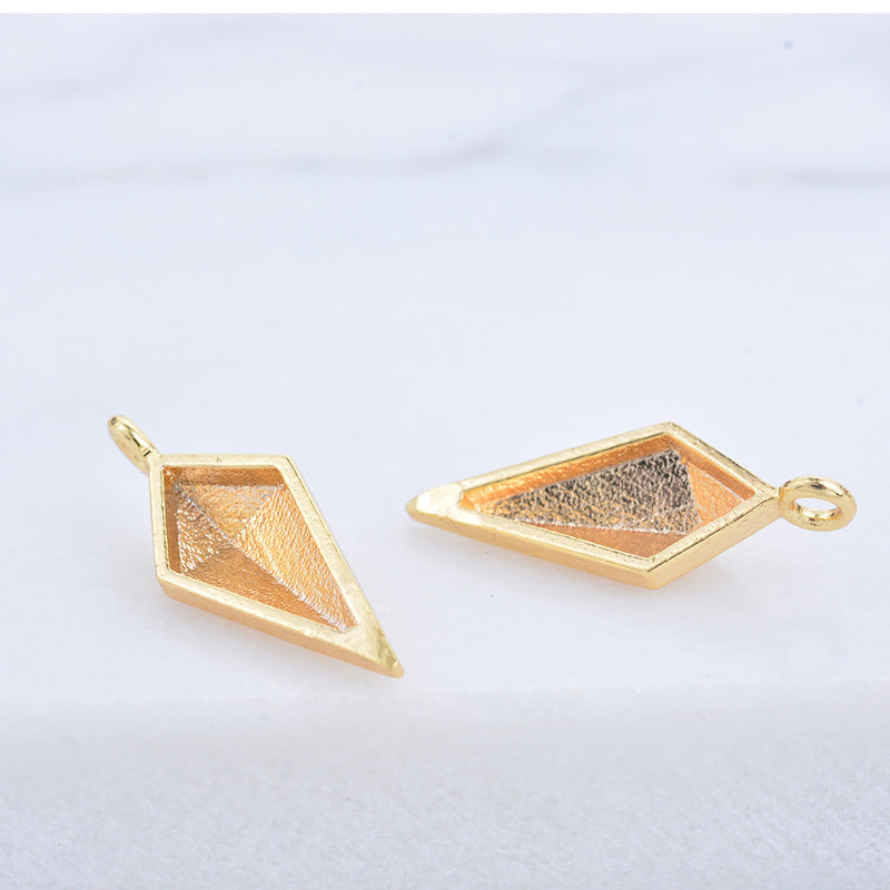 Pendentif à breloque pointe de flèche en diamant givré 20 14K GF