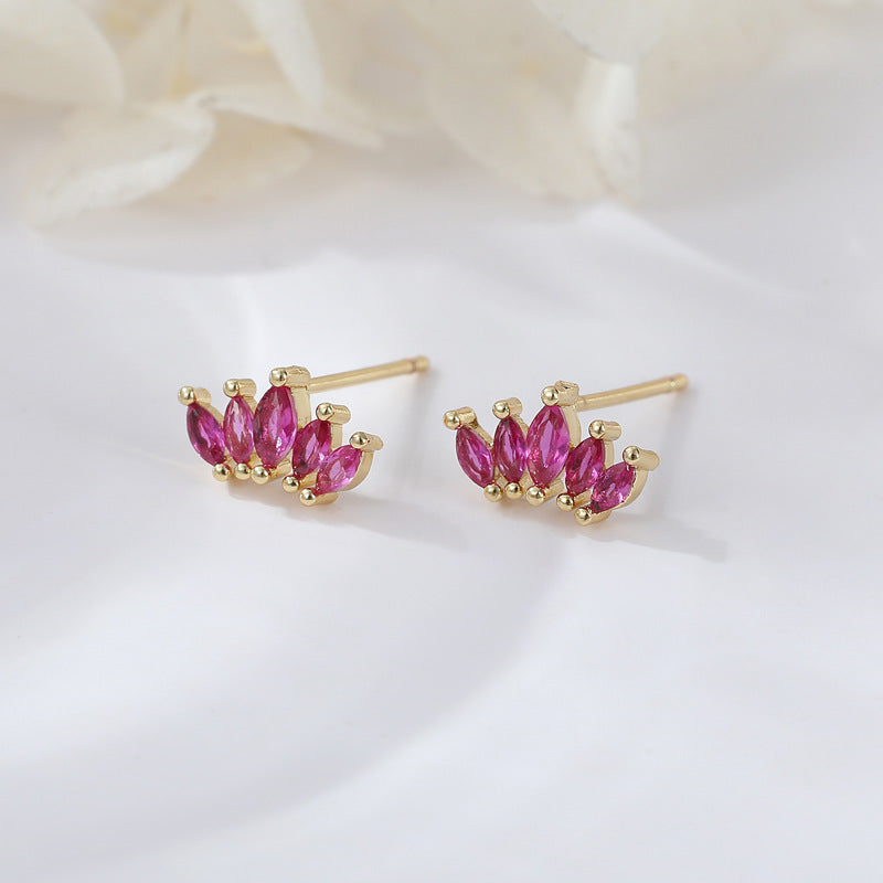 4 boucles d'oreilles à tige avec couronne à trois feuilles, ornées de strass 14K GF
