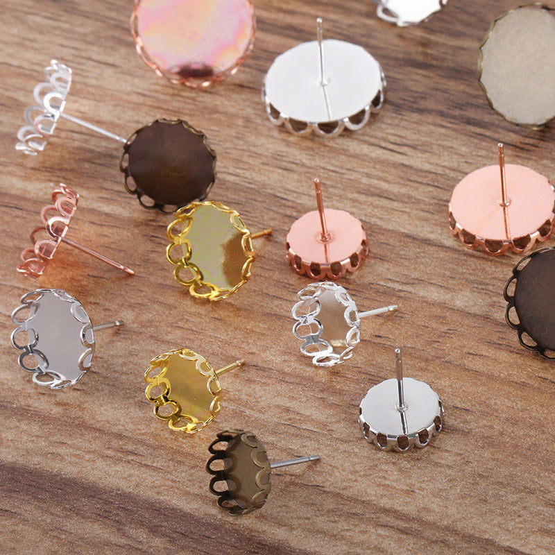 100 boucles d'oreilles à tige avec lunette à bord festonné, 18KGP, 10mm, 12mm, 14mm, 16mm, cabochon rond, Base vierge, réglage de pièces de pierres précieuses