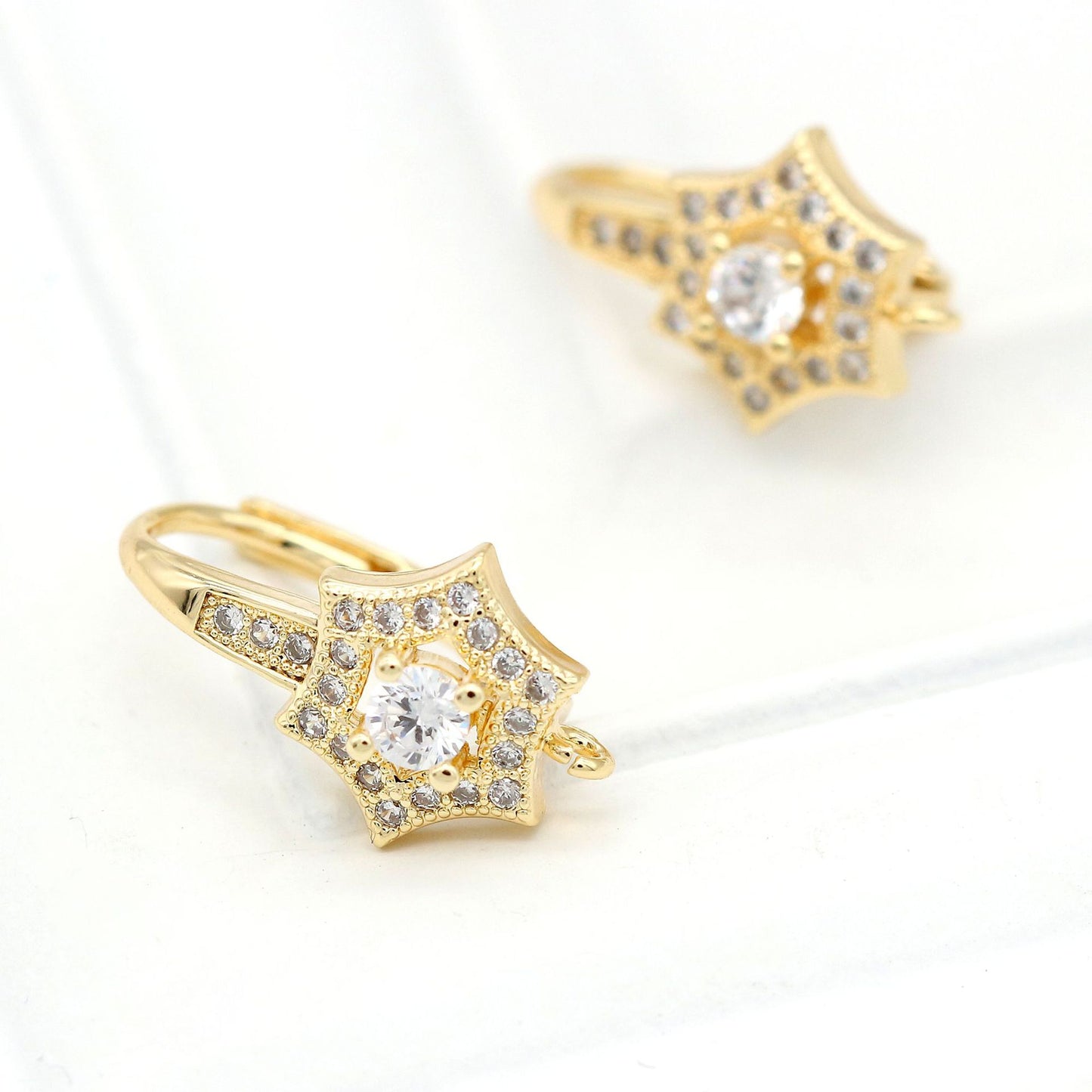4 boucles d'oreilles rondes florales avec boucle d'oreille ornée de strass 14K GF