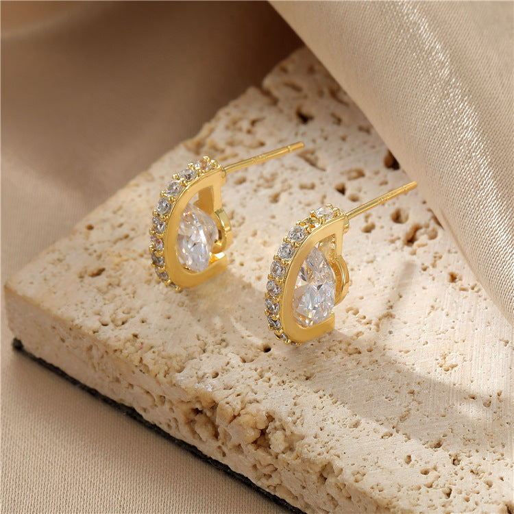 4 boucles d'oreilles à tige en forme de cercle semi-chaîne Flash 14K GF ornées de strass