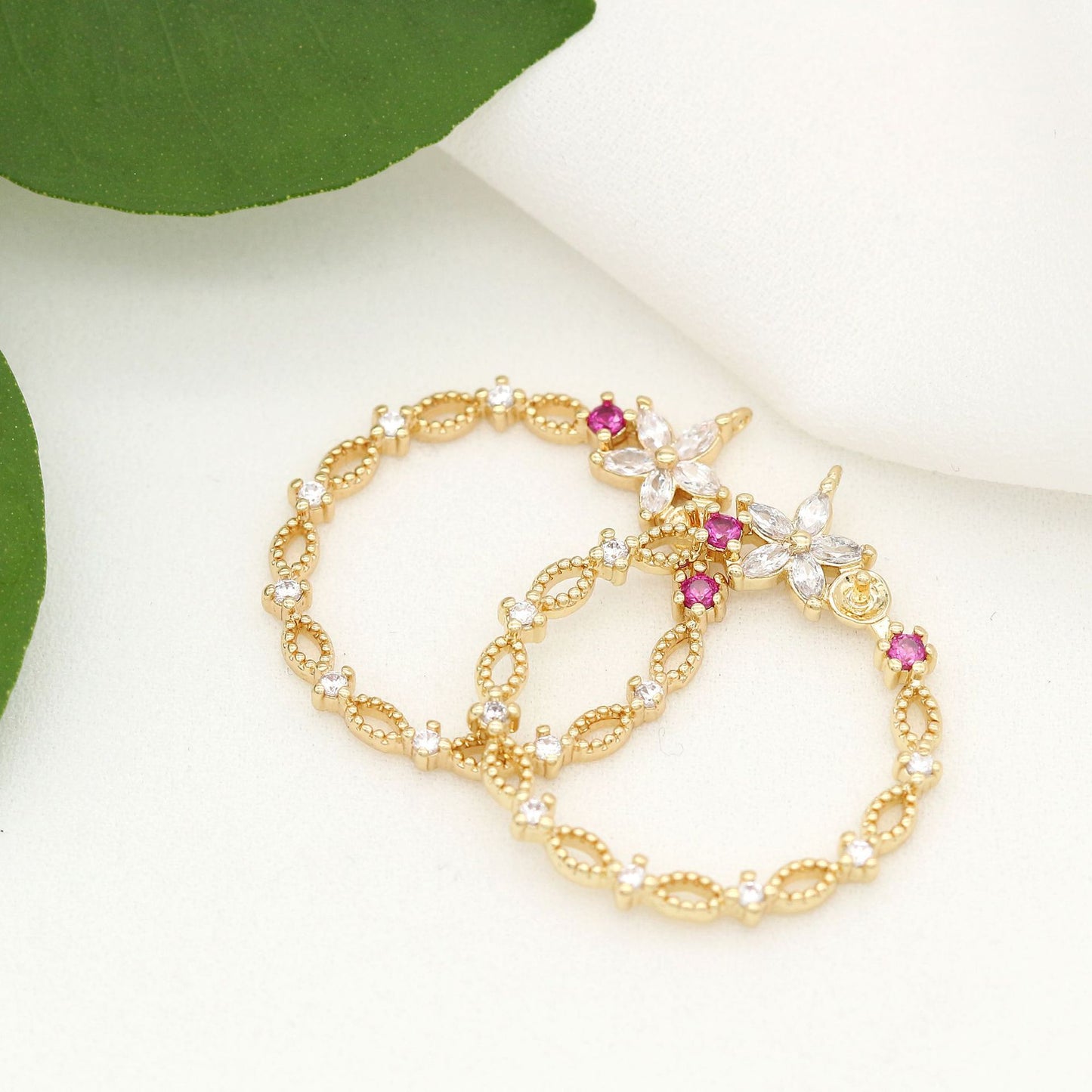 2 pendentif à breloque cercle entrelacé strass embelli 14K GF perle à moitié percée perle vierge