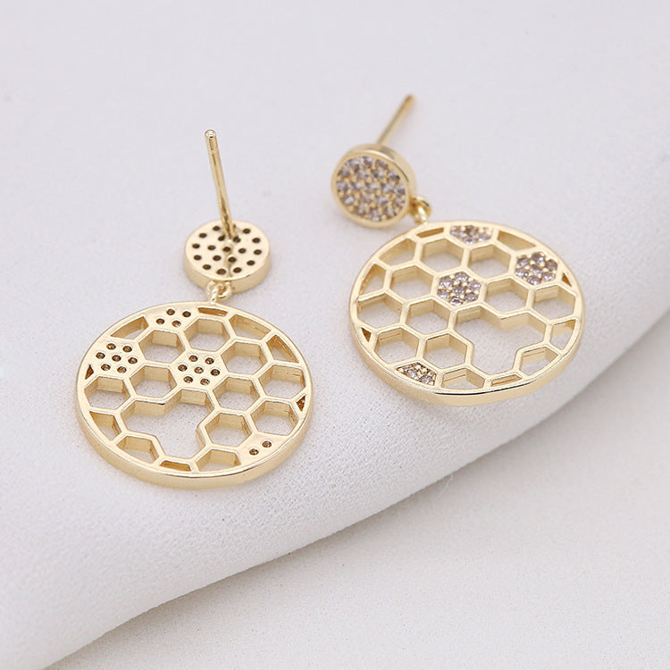 4 boucles d'oreilles à clous à breloque en nid d'abeille ornées de strass 14K GF Earing