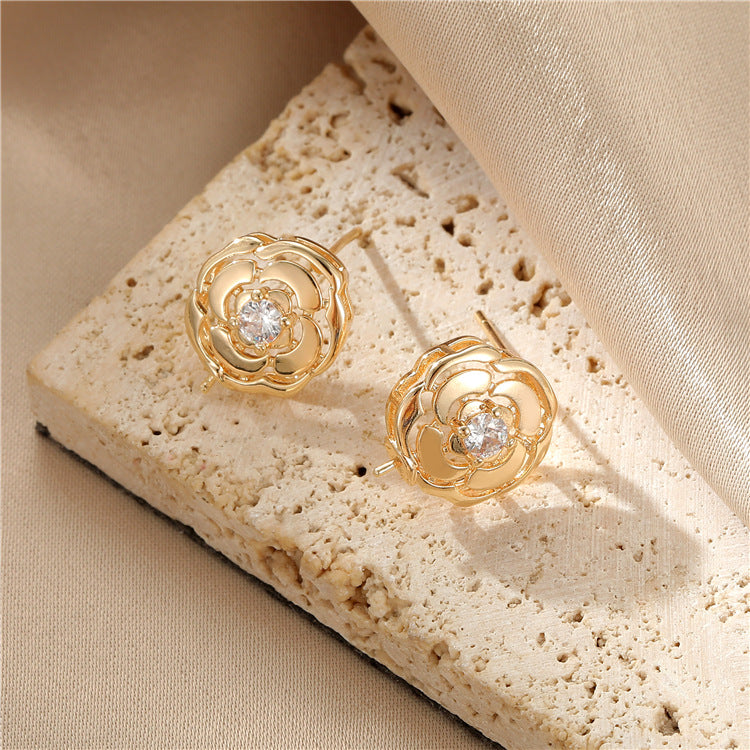 4 boucles d'oreilles à tige en forme de cercle floral, ornées de strass, 14K GF, boucles d'oreilles à moitié percées, perle vierge