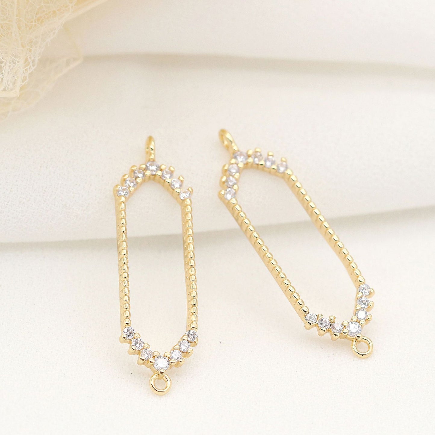 2 longs pendentifs à breloques en forme de cercle hexagonal, connecteur à double boucle, ornés de strass, 14K GF