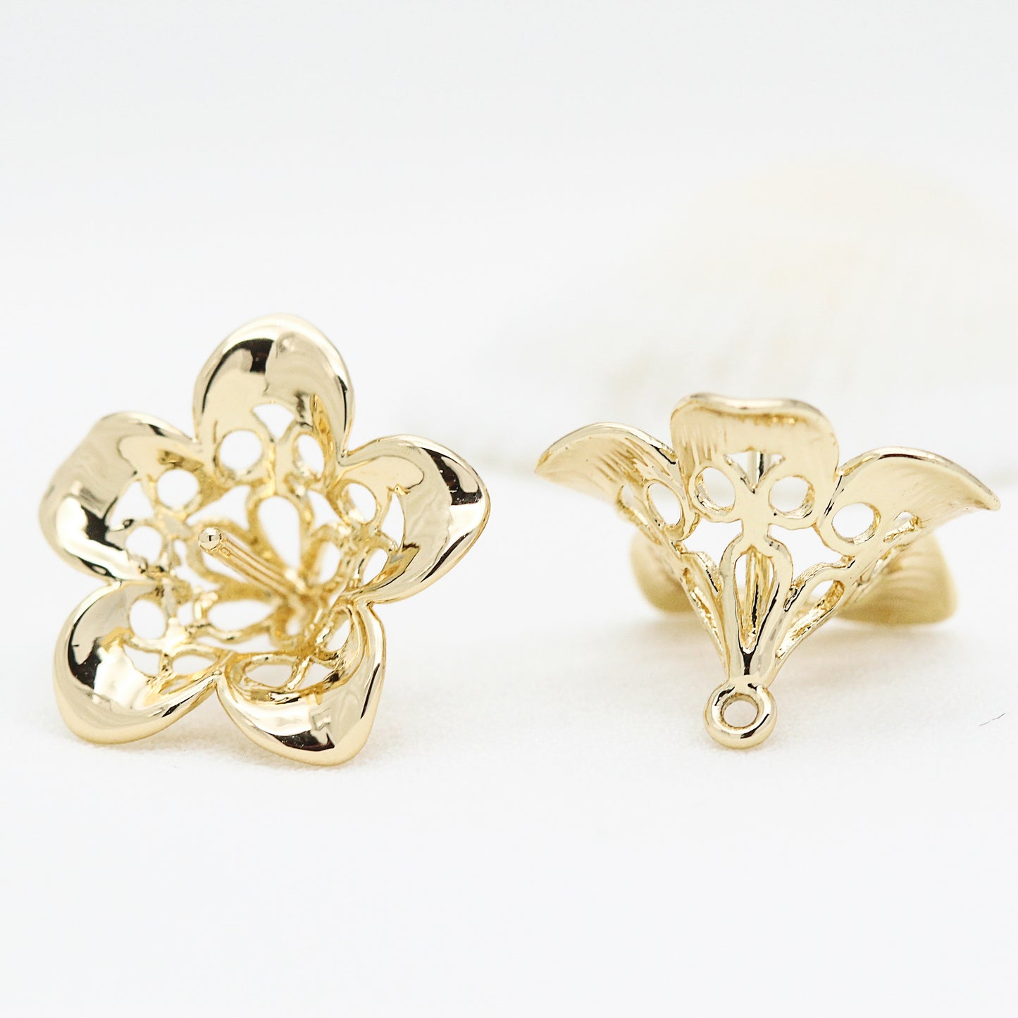 10 pendentif à breloque florale creuse 14K GF perle semi-percée perle vierge