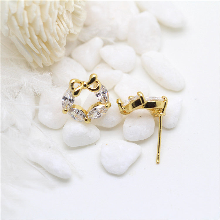 10 Ohrstecker mit Schleife, Kreis, 14 Karat GF, mit Strasssteinen verziert