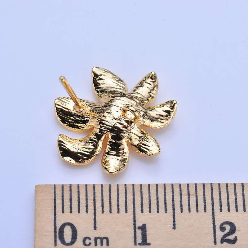 20 Blumen-Ohrstecker mit Öse, 14 K GF