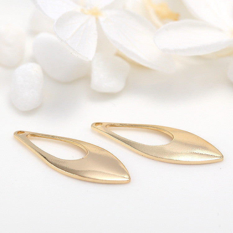 20 Tiny Curved Waterdrop Piece Charm Pendant 14K GF