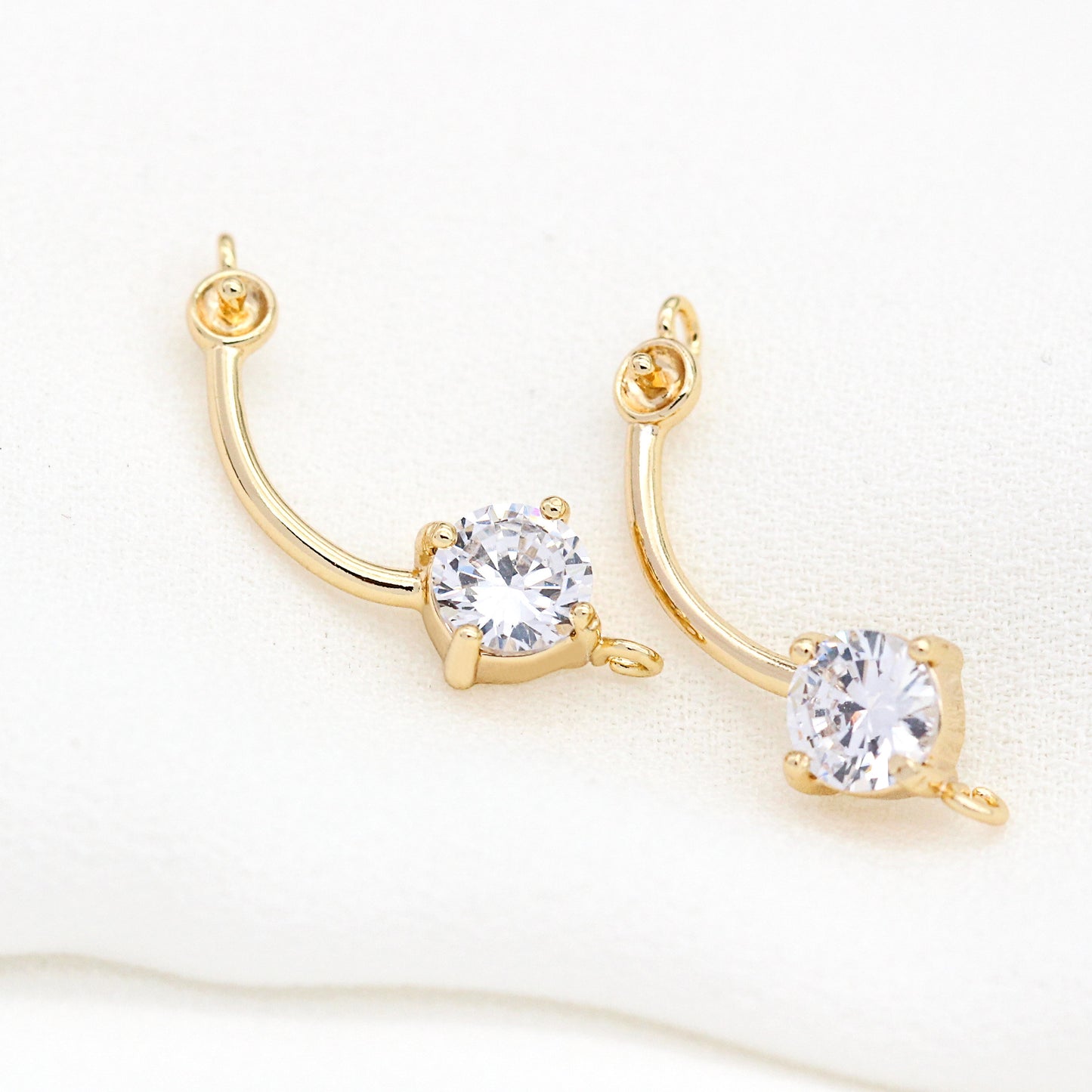 10 doppelt geschlungene gebogene Stab-Charm-Verbindungsstücke mit Strass verziert, 14K GF, halbgebohrte Perlenrohlinge