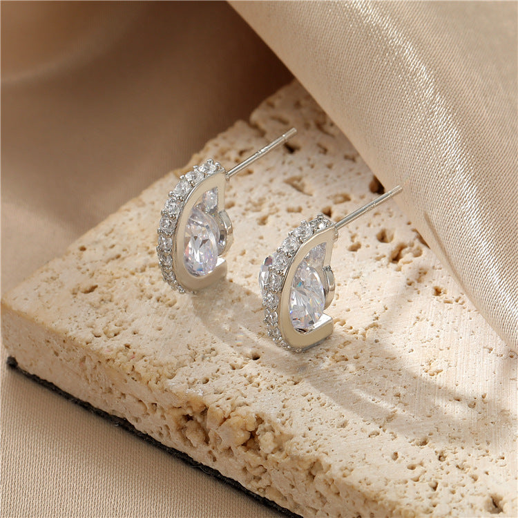 4 boucles d'oreilles à tige en forme de cercle semi-chaîne Flash 14K GF ornées de strass