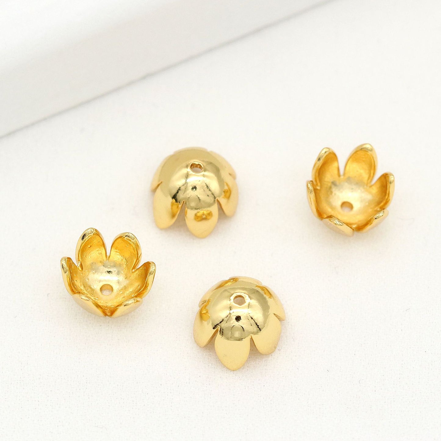 2 Coupe de capuchon de perles florales 14K GF Charm Beadwork Spacer