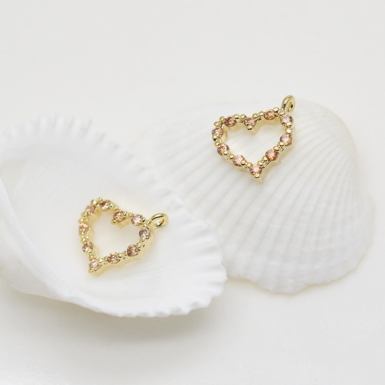 Pendentif à breloque cercle de 20 cœurs orné de strass 14K GF