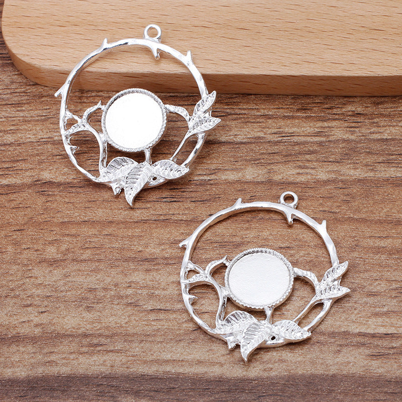 20 Filigree Serrated Edge Bezel Cup Leaf Vein Charm Pendant 18KGP 12mm Round Cabochon Blank Base Gemstone Piece Setting