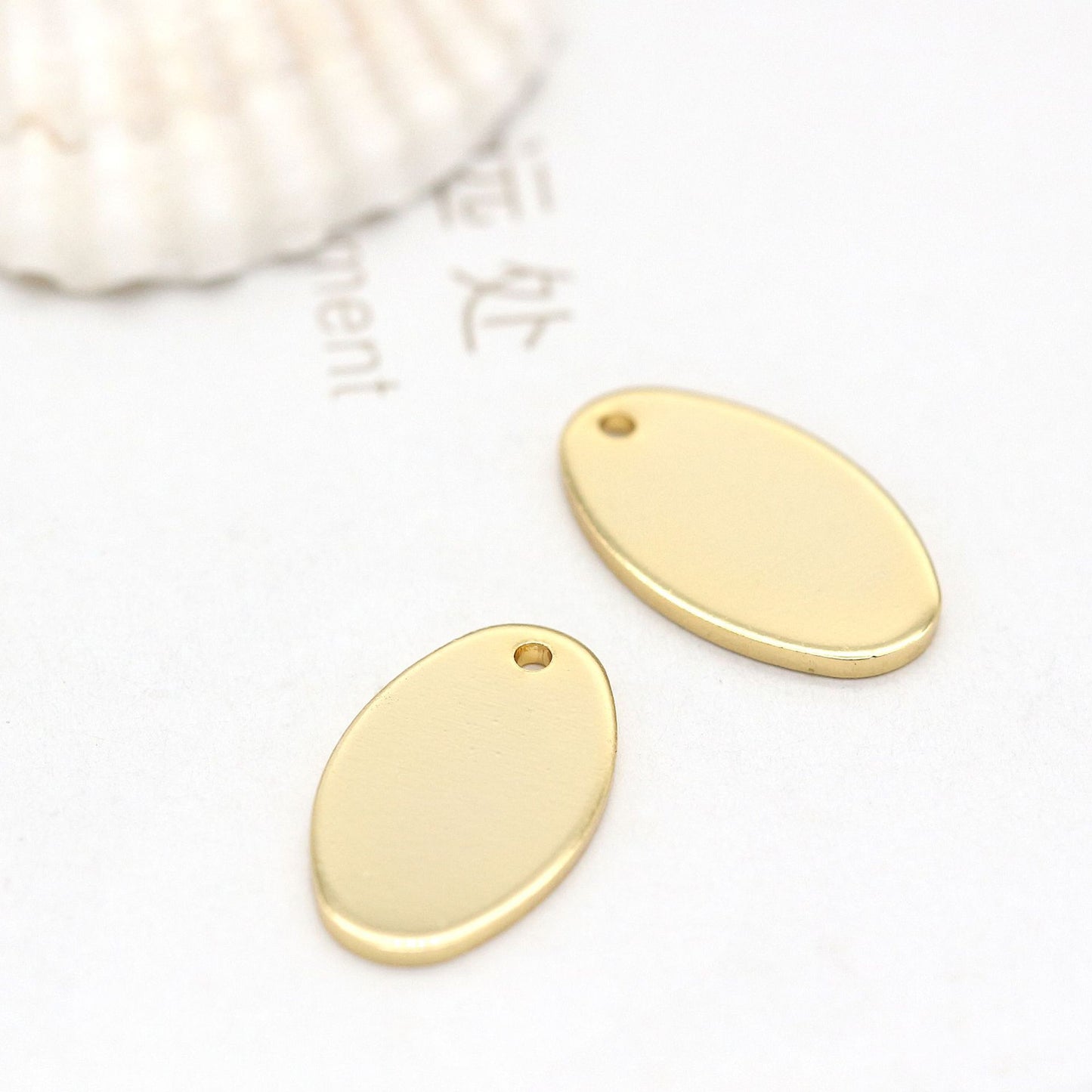 10 pendentifs à breloques ovales brillants 14K GF