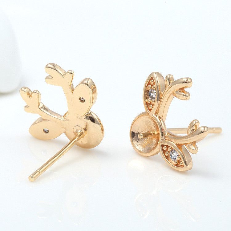 4 boucles d'oreilles à tige en forme de renne ornées de strass 14 carats GF, perles à moitié percées, vierges