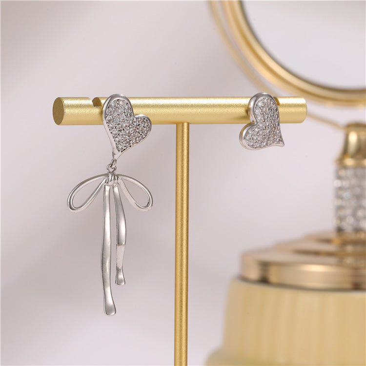 4 boucles d'oreilles à tige en forme de cœur avec nœud papillon, ornées de strass 14 carats GF