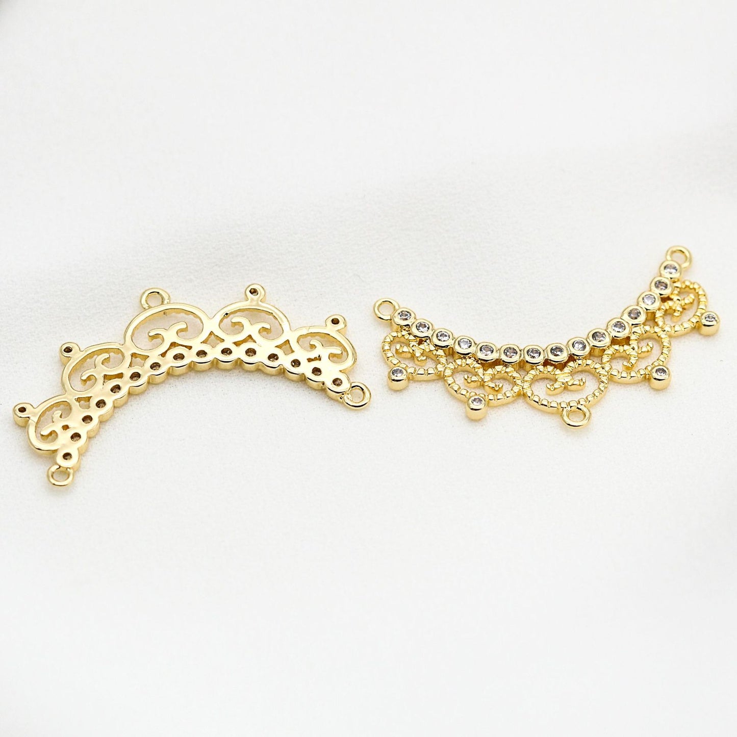 5 Multi Looped Hollow Bent Charm Connector Strassverzierung 14K GF