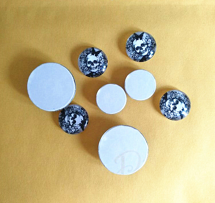 Niedliche Cartoon-Cabochon-Kollektion mit 12 chinesischen Tierkreiszeichen CW0268