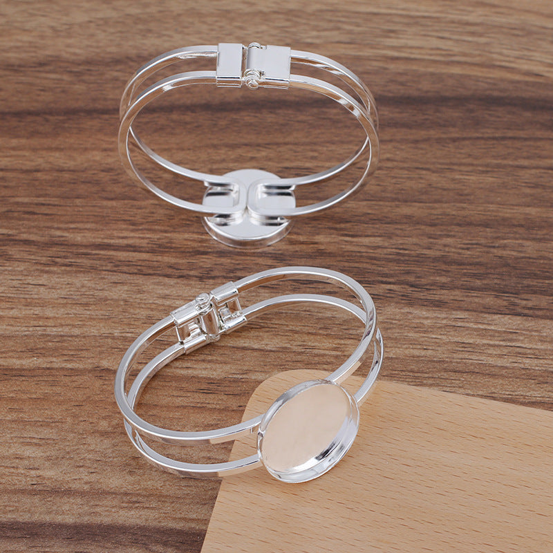 50 Plain Bezel Cup Zweireihiger zu öffnender Armreif 18KGP 25mm runder Cabochon-Rohling-Basis-Edelsteinstück-Fassung