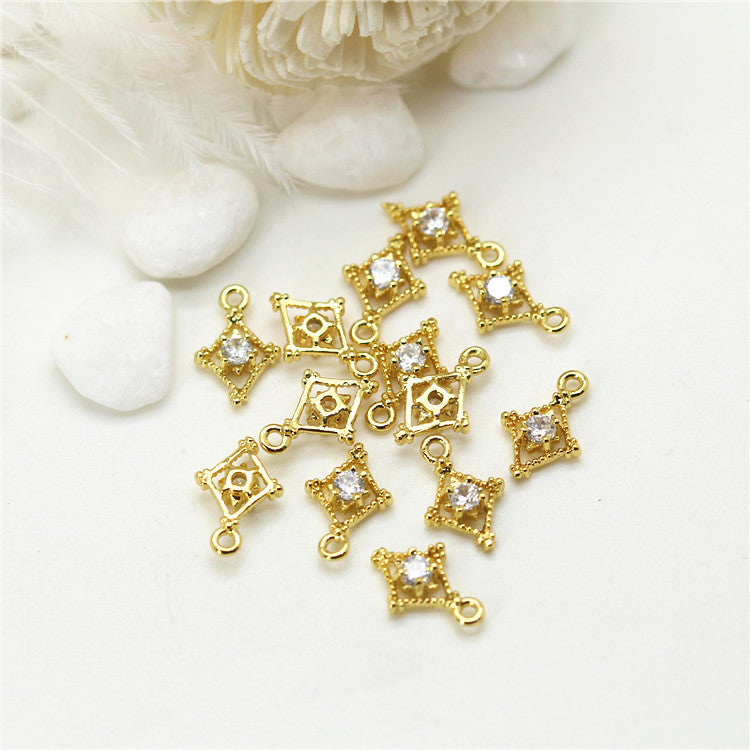 Pendentif à breloque 30 diamants orné de strass 14K GF