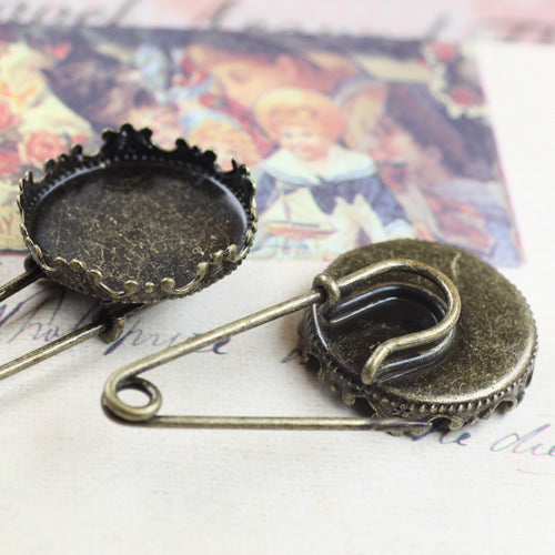 200 Crown Edge Safe Brooch Antique Bronze 15mm 20mm Round Cabochon Blank Base Gemstone Setting