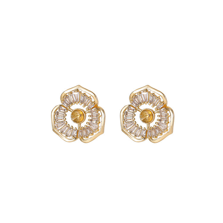 4 boucles d'oreilles florales à tige ornées de strass 14 carats GF, perles semi-percées vierges