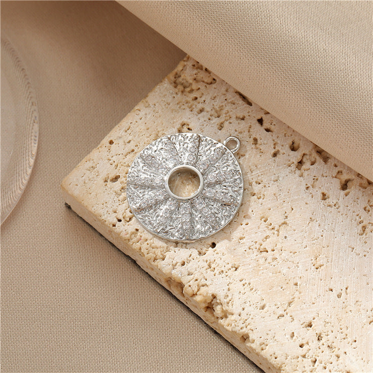 2 Blumensterne runder Kreis Herz Hase Schmetterling Charm Anhänger Strass verziert 14K GF