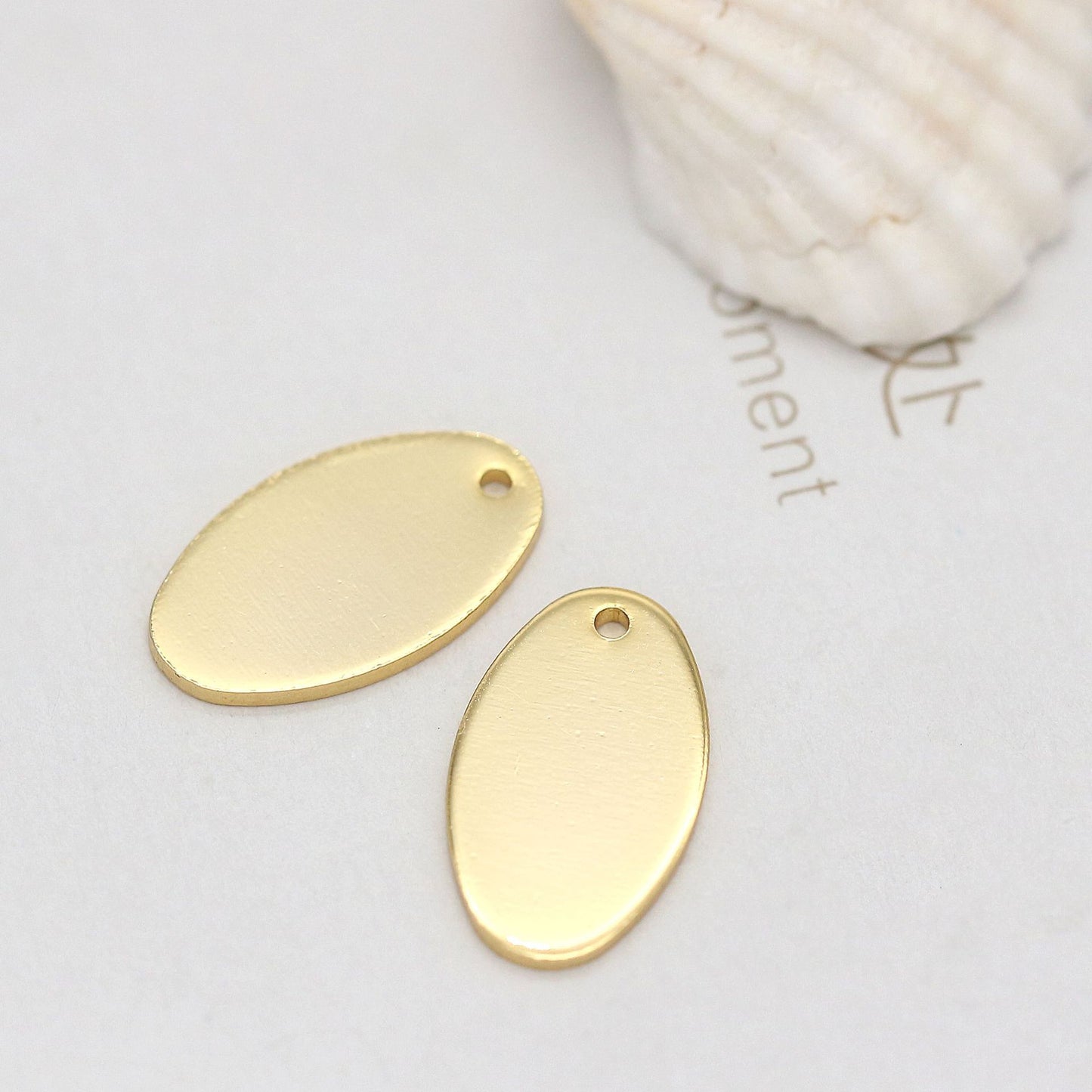 10 pendentifs à breloques ovales brillants 14K GF