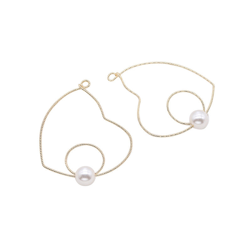 Pendentif à breloque cercle de 10 cœurs orné de perles 14K GF