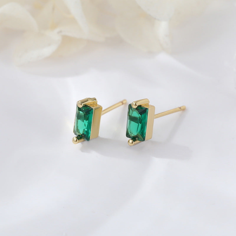 4 boucles d'oreilles à tige avec couronne à trois feuilles, ornées de strass 14K GF