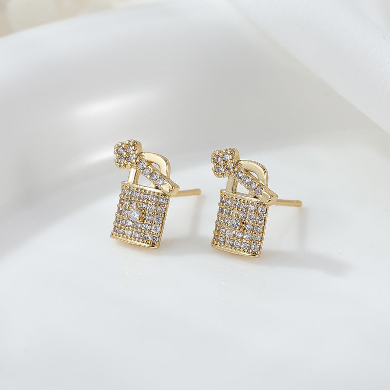 Boucles d'oreilles à tige en forme de cœur, 4 cercles perlés, ornées de strass 14K GF