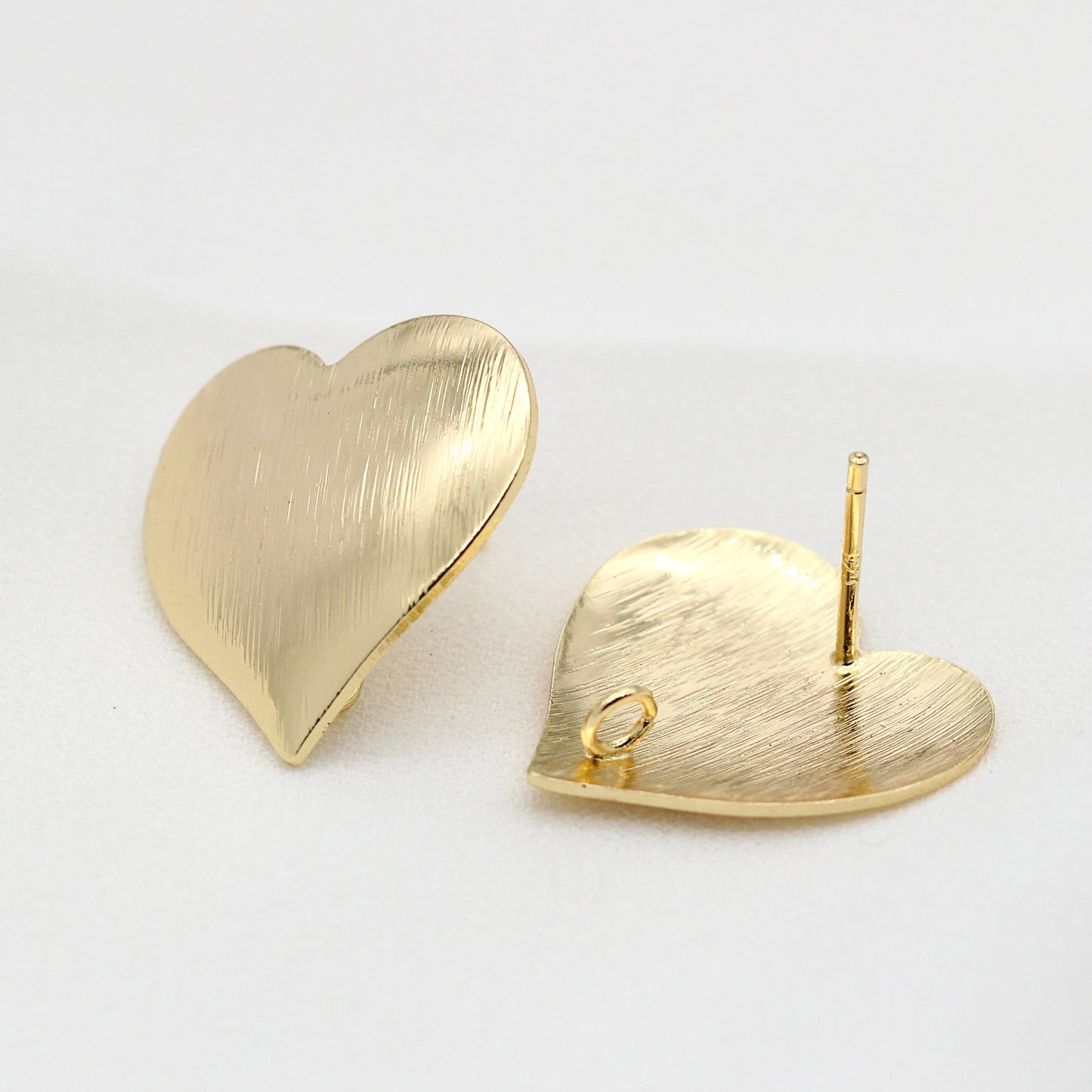 20 boucles d'oreilles courbées en forme d'étoile et de cœur givré avec boucle d'oreille 14K GF
