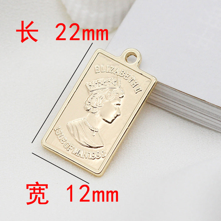 20 pendentif à breloque rectangulaire la reine 14K GF