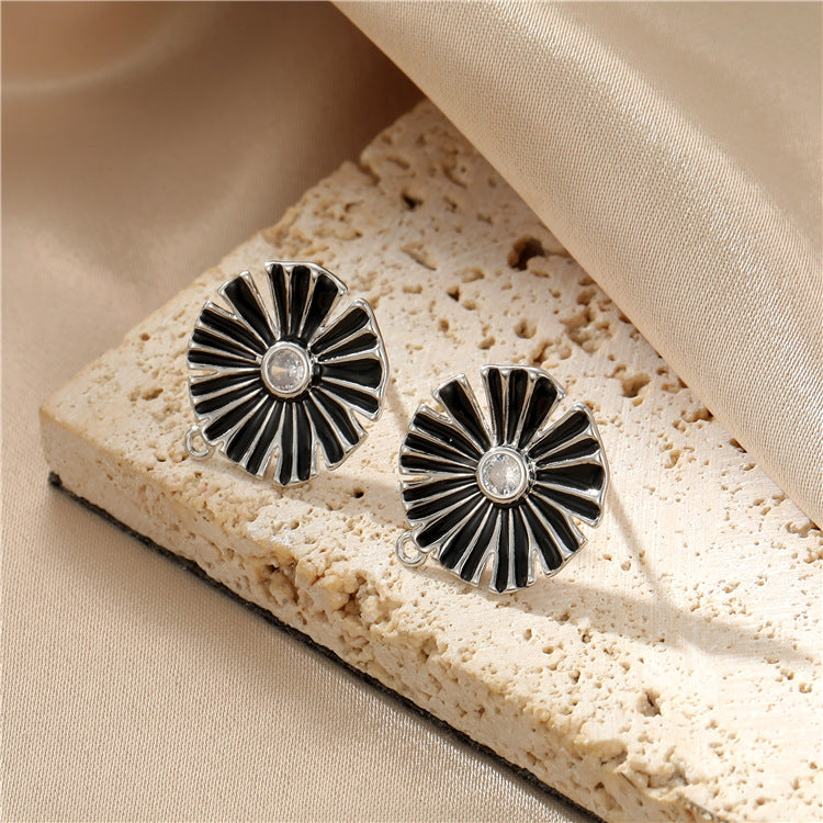 4 boucles d'oreilles florales avec boucle en émail époxy 14K GF strass embellies