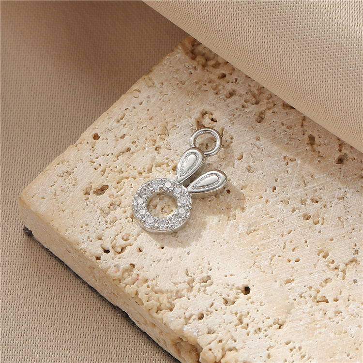 2 Blumensterne runder Kreis Herz Hase Schmetterling Charm Anhänger Strass verziert 14K GF